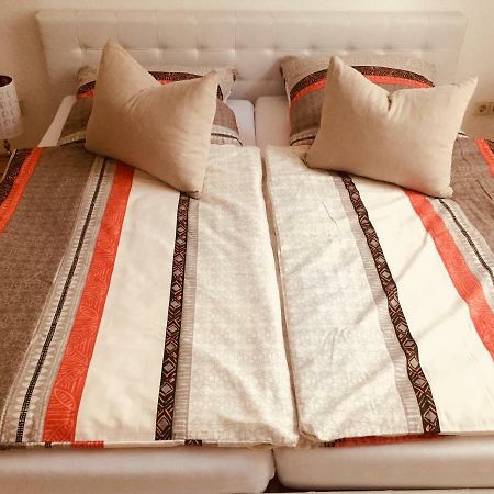 Ferienwohnung Am Schmidtstedter Knoten Erfurt Ngoại thất bức ảnh